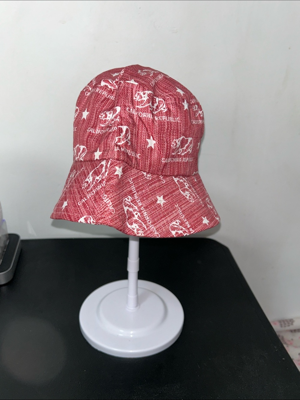 Unbranded Red 'California Republic' Pattern Bucket Hat